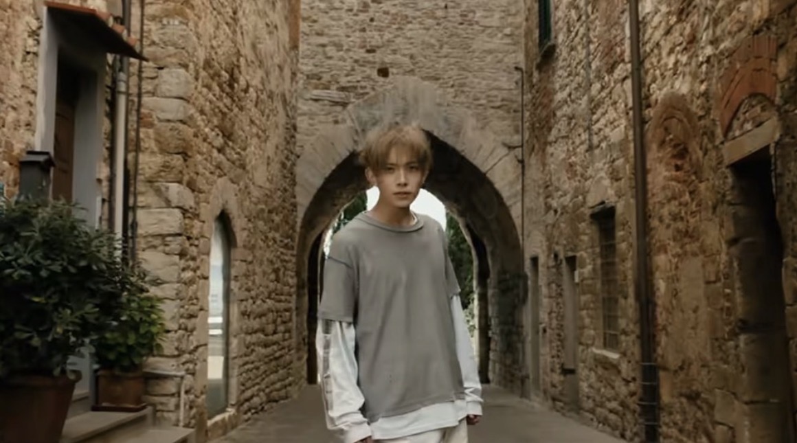 Foto aktivitas terbaru Heeseung (ENHYPEN)