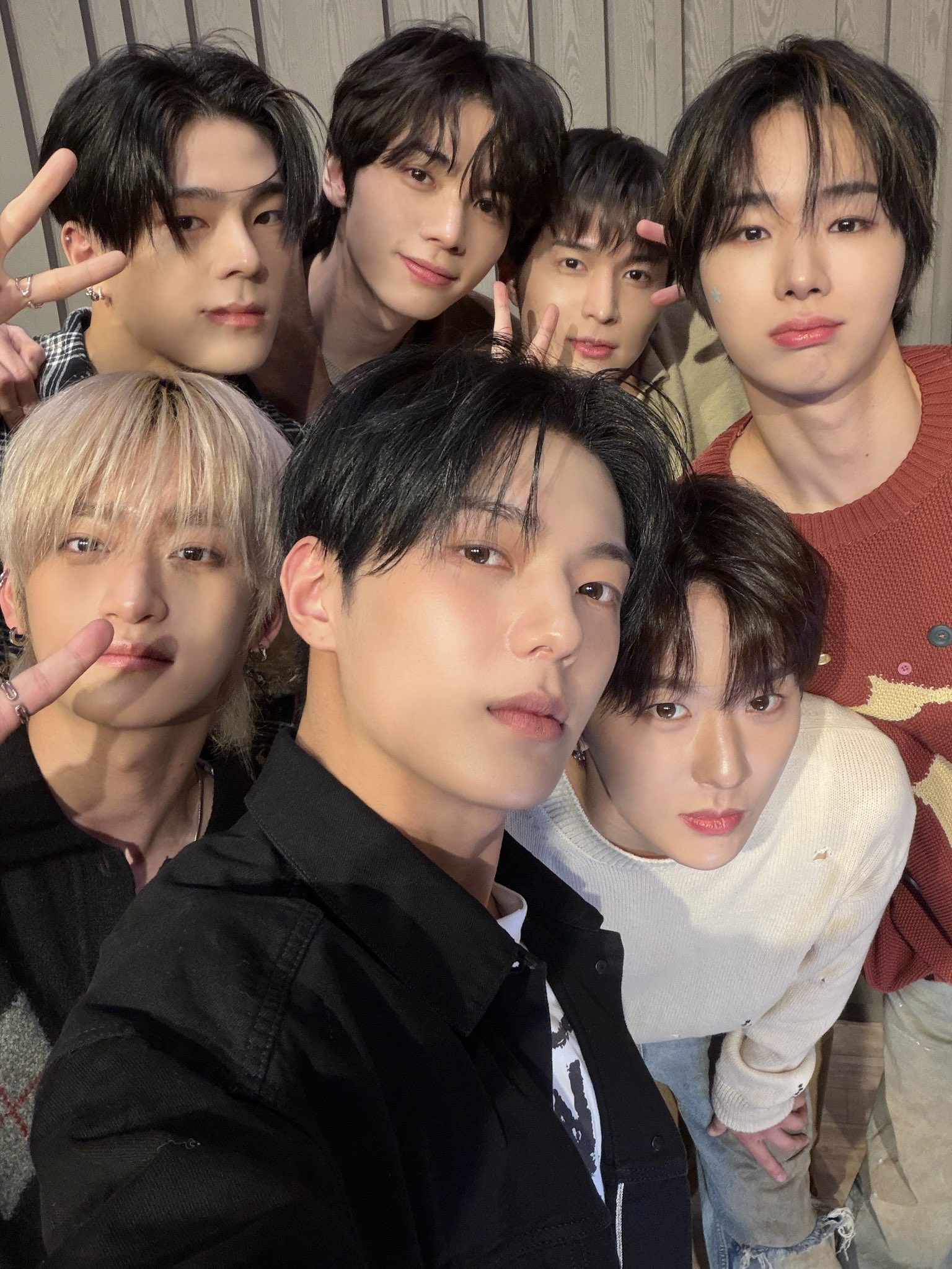 K-POP posts beloved by 자유게시판 fans