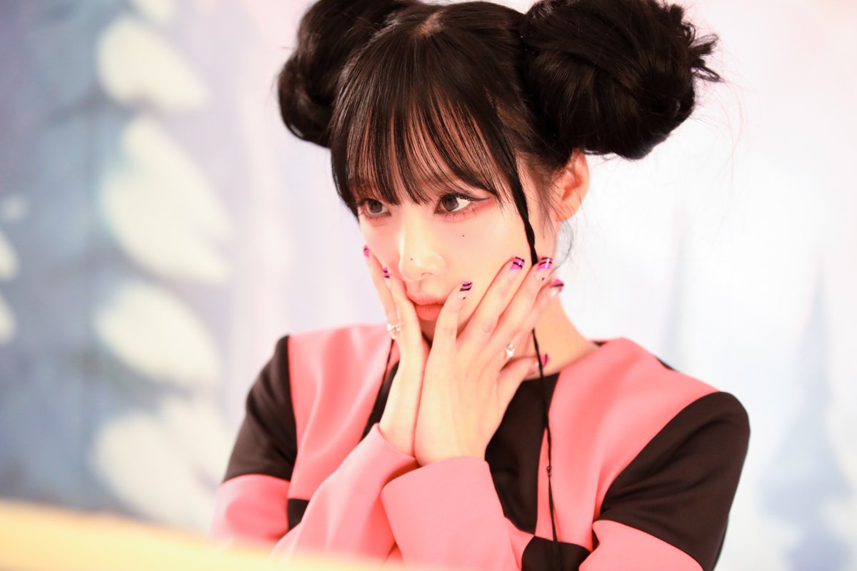 Recent activity shot of Choi Yena