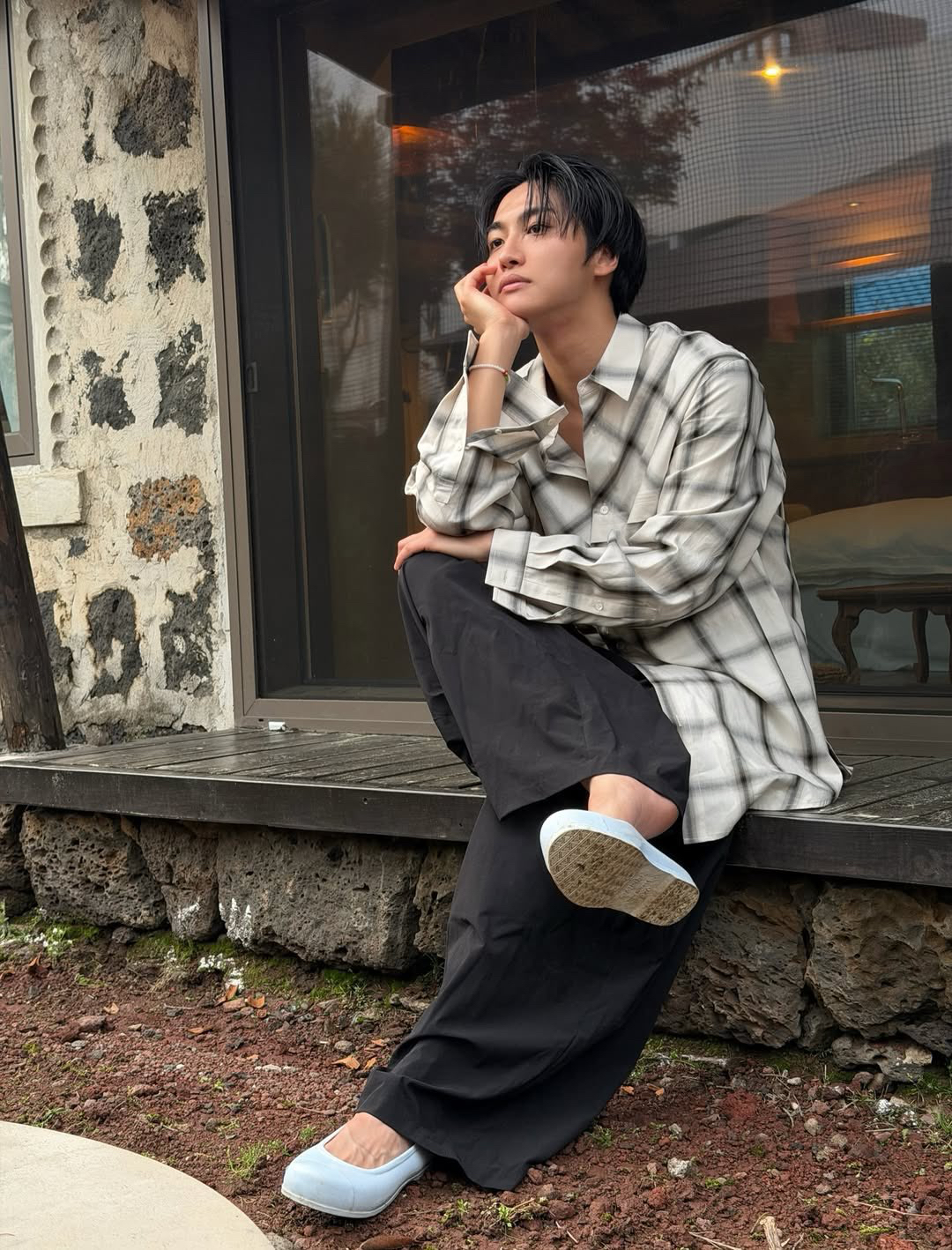 Behind-the-scenes cut of Seonghwa (ATEEZ)