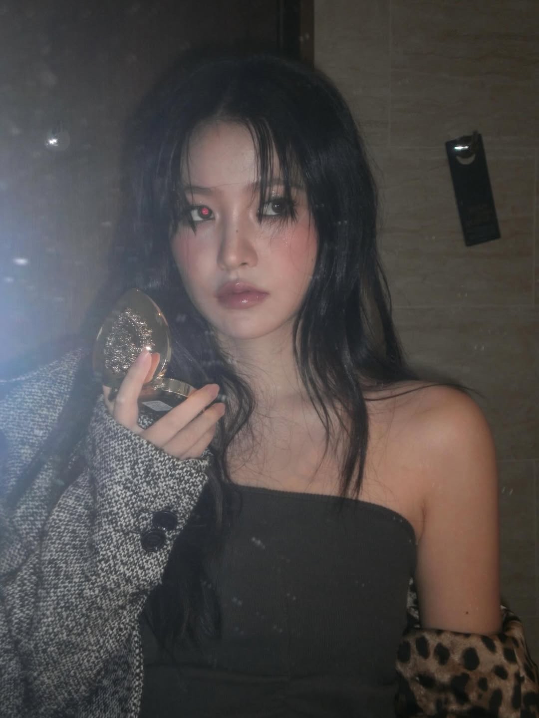 Behind-the-scenes cut of Red Velvet