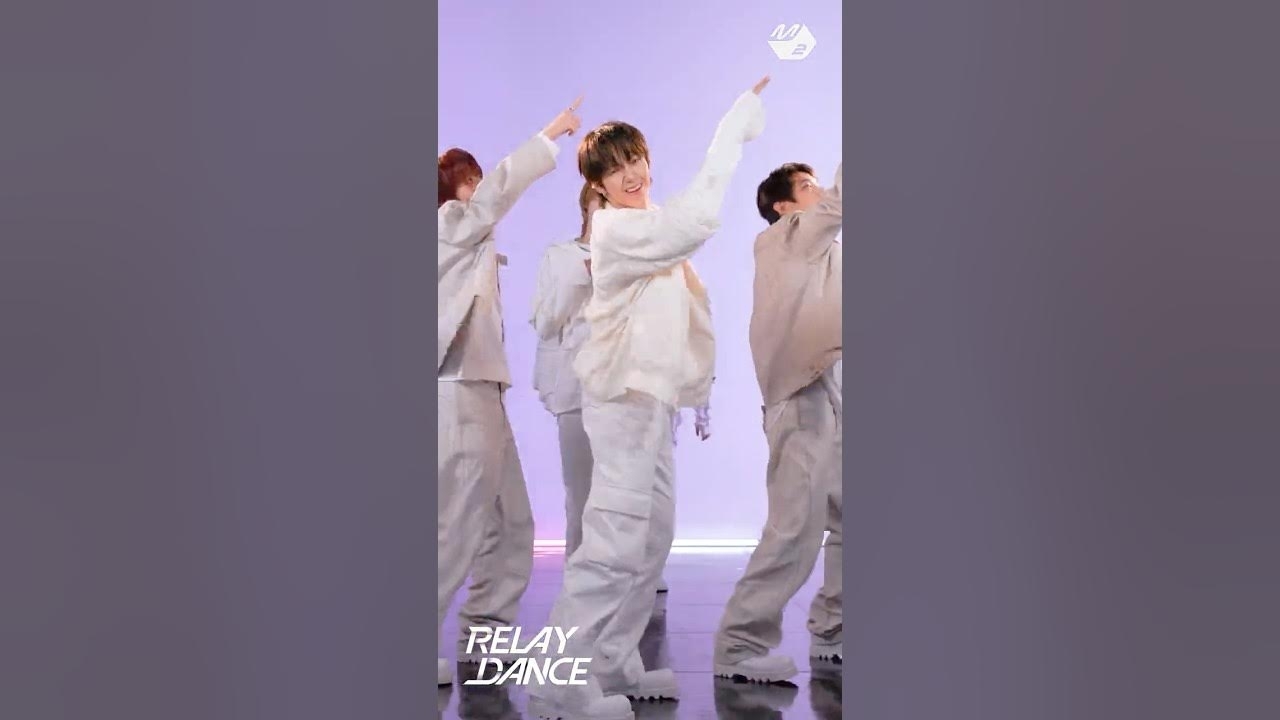 Behind-the-scenes cut of JL (AHOF)