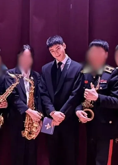 A moment captured by Eunwoo (ASTRO)'s fan