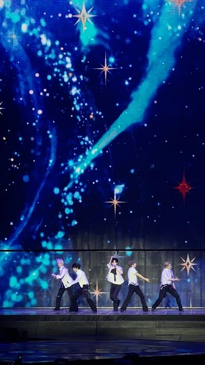 A heartfelt wallpaper shared by TOMORROW X TOGETHER's fans