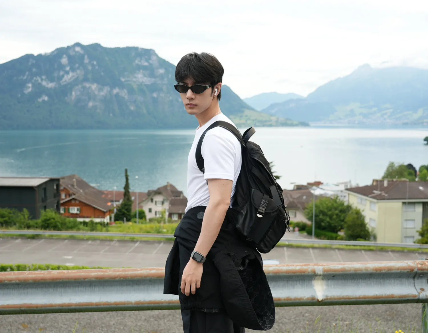 Behind-the-scenes cut of Xiao Zhan