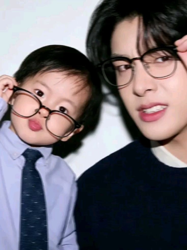 Foto terbaru NI-KI (ENHYPEN)