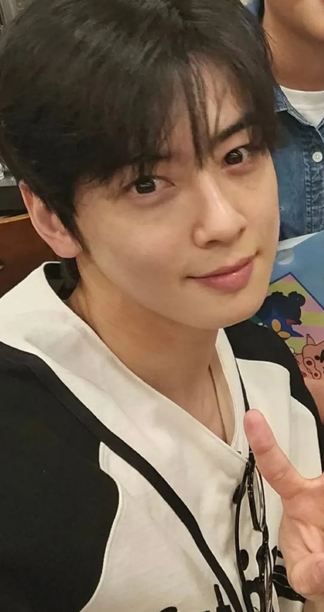 아스트로의 최신 사진