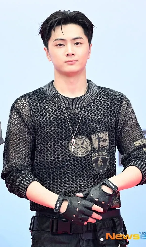 Fandom-recommended wallpaper image of Jay (ENHYPEN)