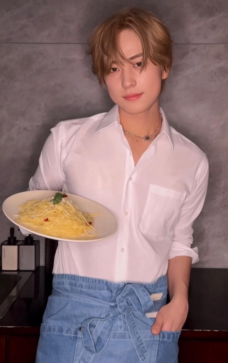 Behind-the-scenes cut of Taki (&TEAM)