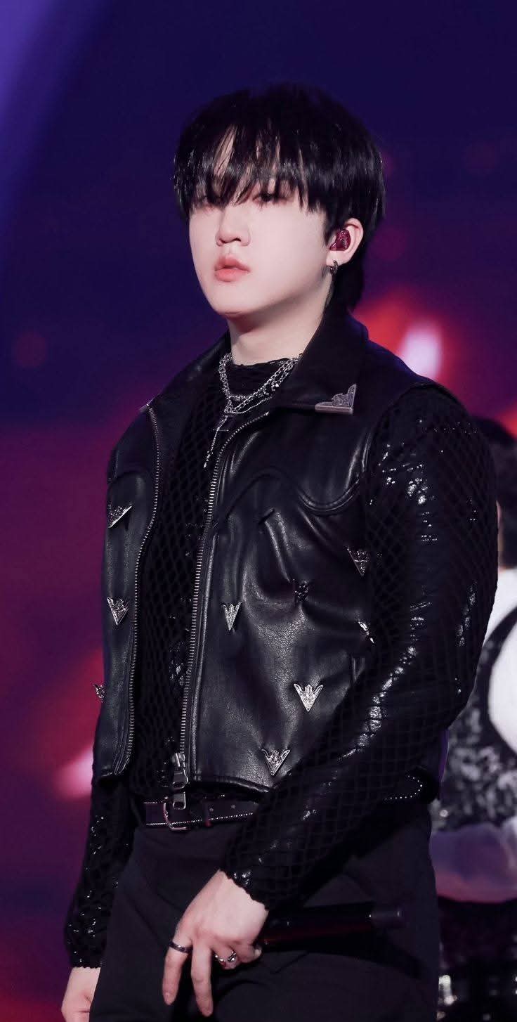 Behind-the-scenes cut of Changbin (Stray Kids)