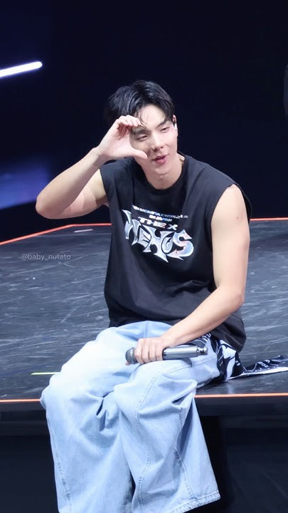 Fan-made special wallpaper for Shownu (MONSTA X)