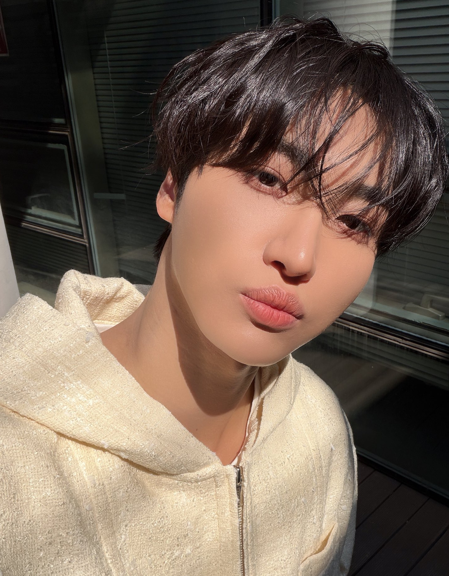 Behind-the-scenes cut of Seonghwa (ATEEZ)