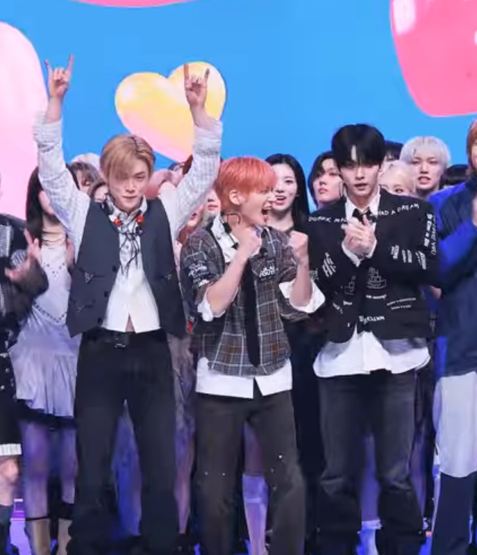 太顯 (TOMORROW X TOGETHER)的最新活動照片