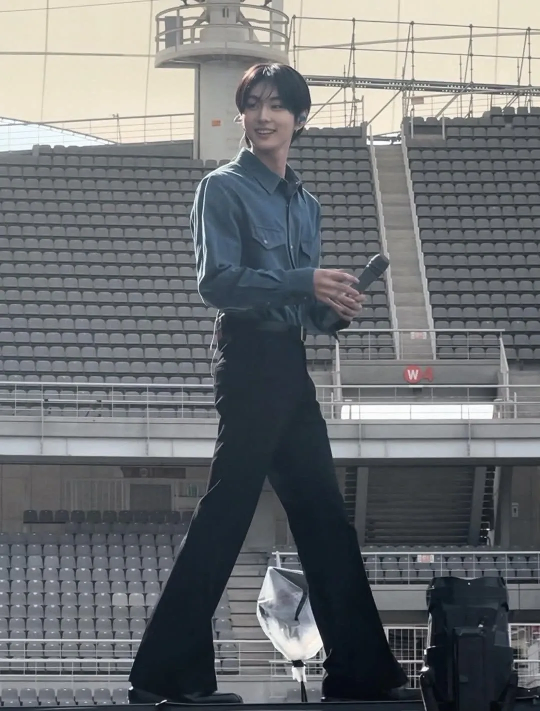 Behind-the-scenes cut of Jungwon (ENHYPEN)