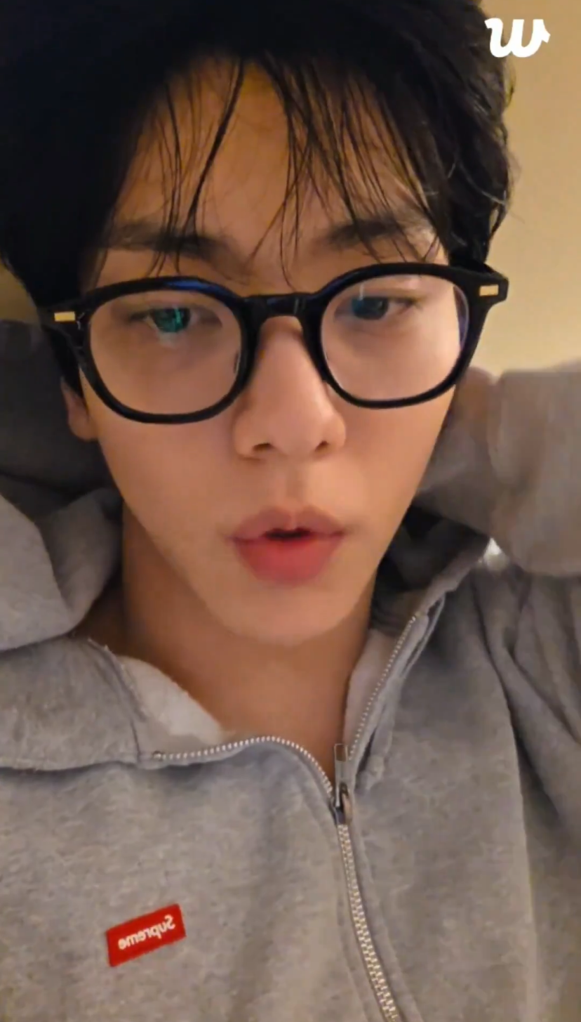 A heartfelt wallpaper shared by Soobin (TOMORROW X TOGETHER)'s fans