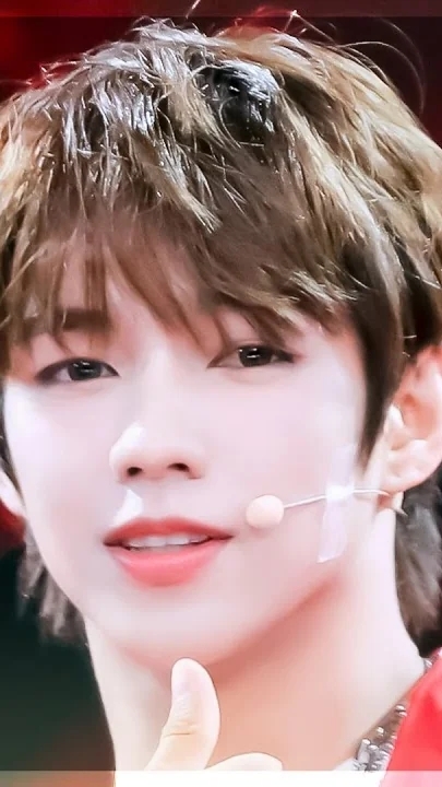 제이엘 (아홉)의 최신 사진