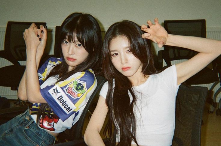 Behind-the-scenes cut of HeeJin (ARTMS)