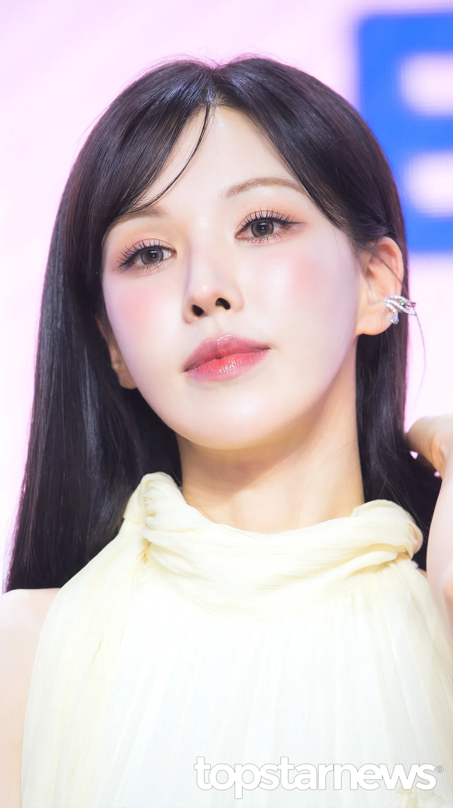 Behind-the-scenes cut of Wendy (Red Velvet)