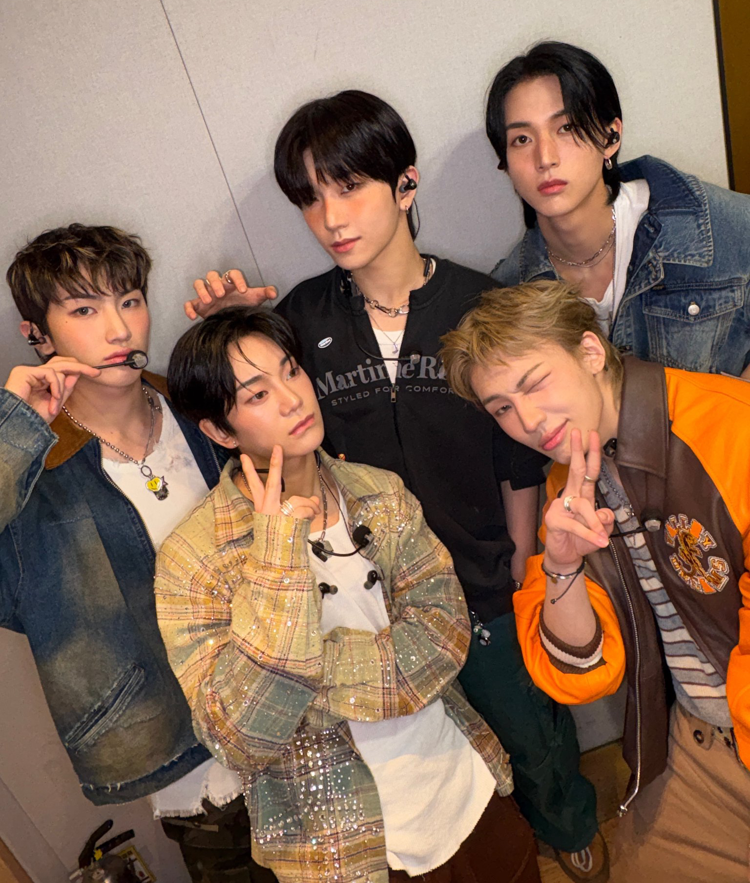 Behind-the-scenes cut of TNX