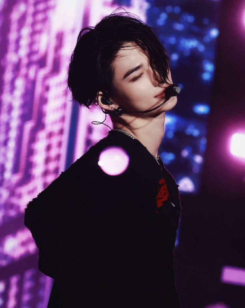 Foto aktivitas terbaru NI-KI (ENHYPEN)