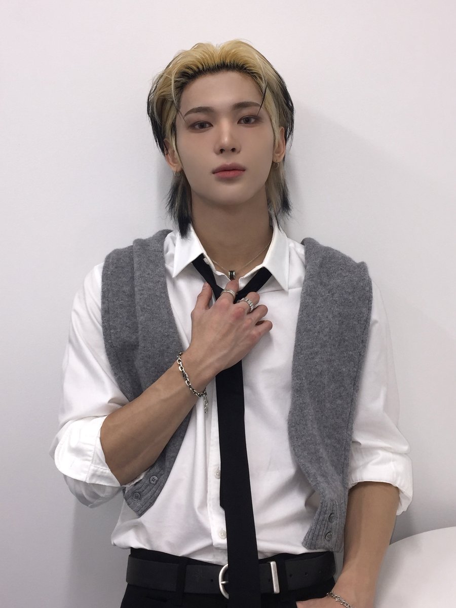 A moment captured by Siyun (NOWZ)'s fan