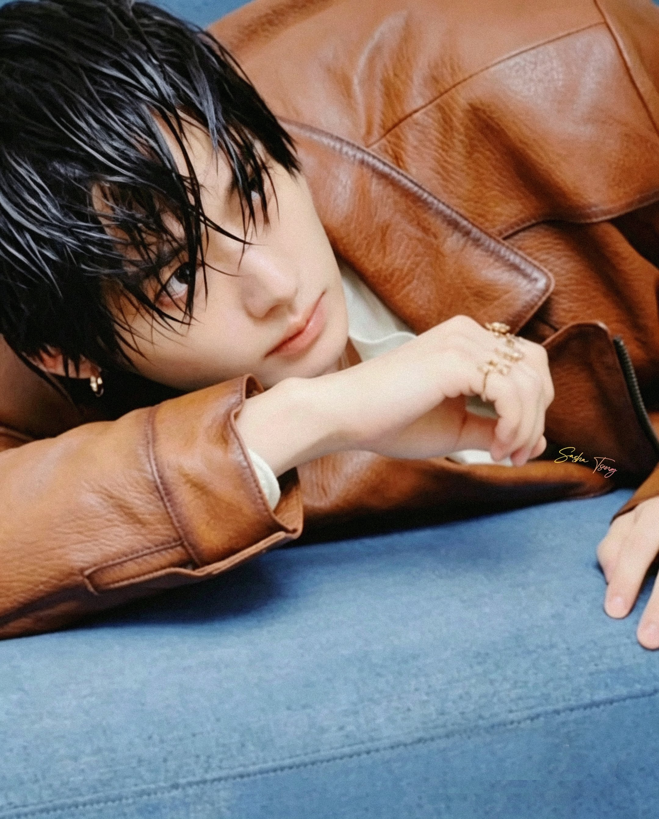 Latest photo of Lee Know (Stray Kids)