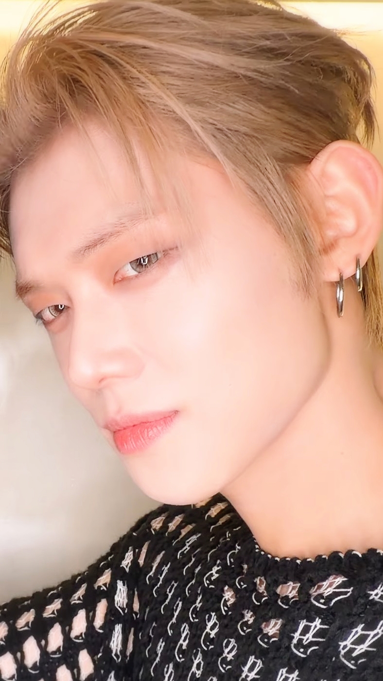 Recent activity shot of Yeonjun (TOMORROW X TOGETHER)