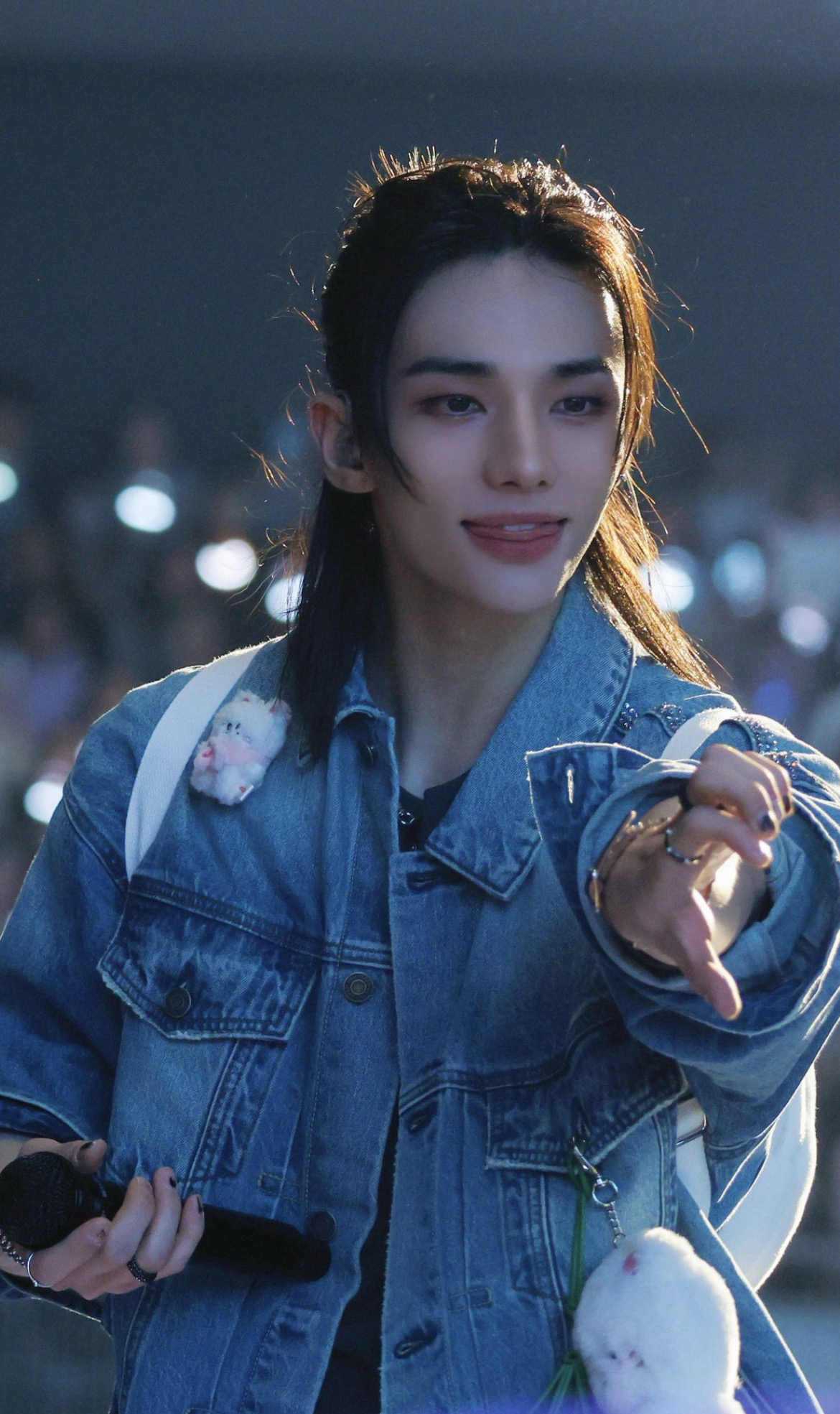 Fandom-recommended wallpaper image of Hyunjin (Stray Kids)