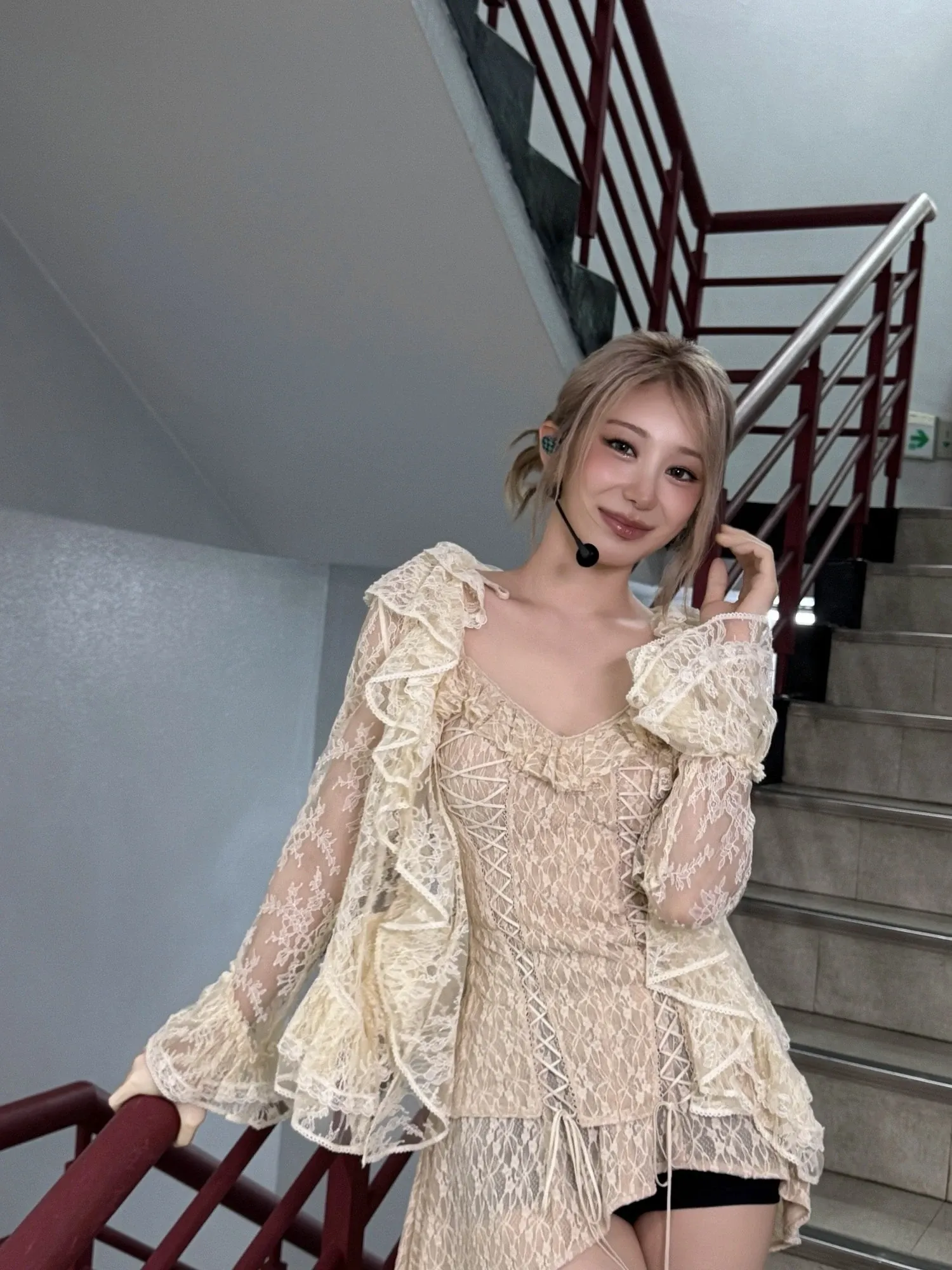 A moment captured by Lee Chaeyeon's fan