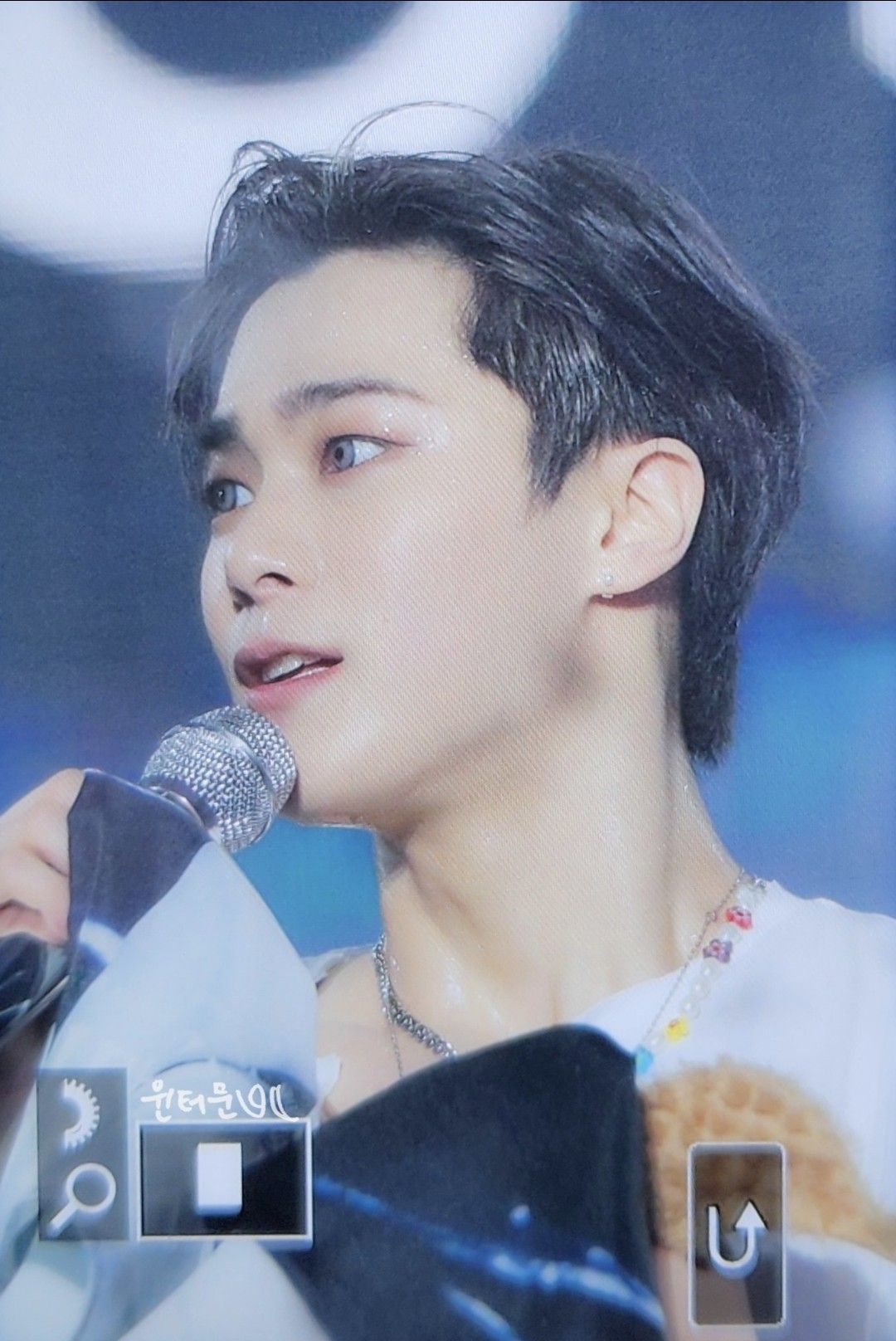 Latest photo of Moonbin (ASTRO)