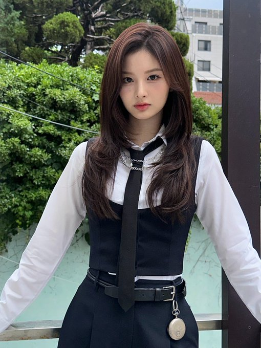 A moment captured by NMIXX's fan