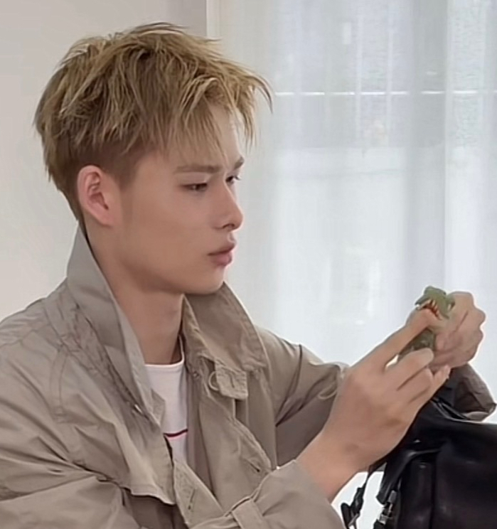 NI-KI (ENHYPEN)的最新活動照片