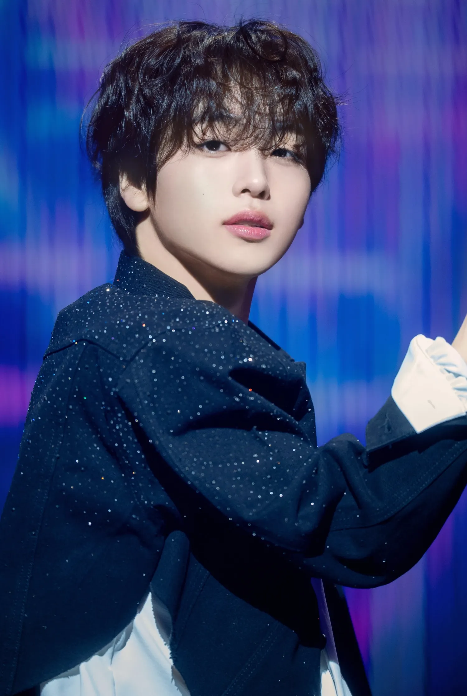 Latest photo of Hyeongjun (CRAVITY)