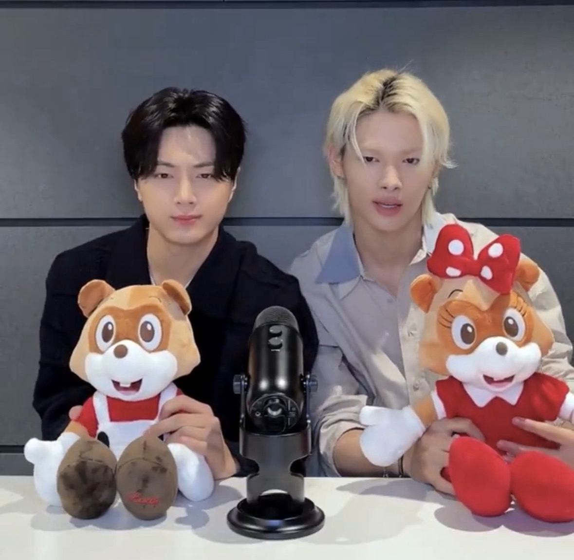 Latest photo of NI-KI (ENHYPEN)