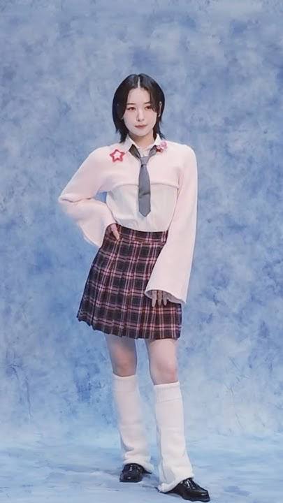 Behind-the-scenes cut of Kasahara Momona (ME:I)