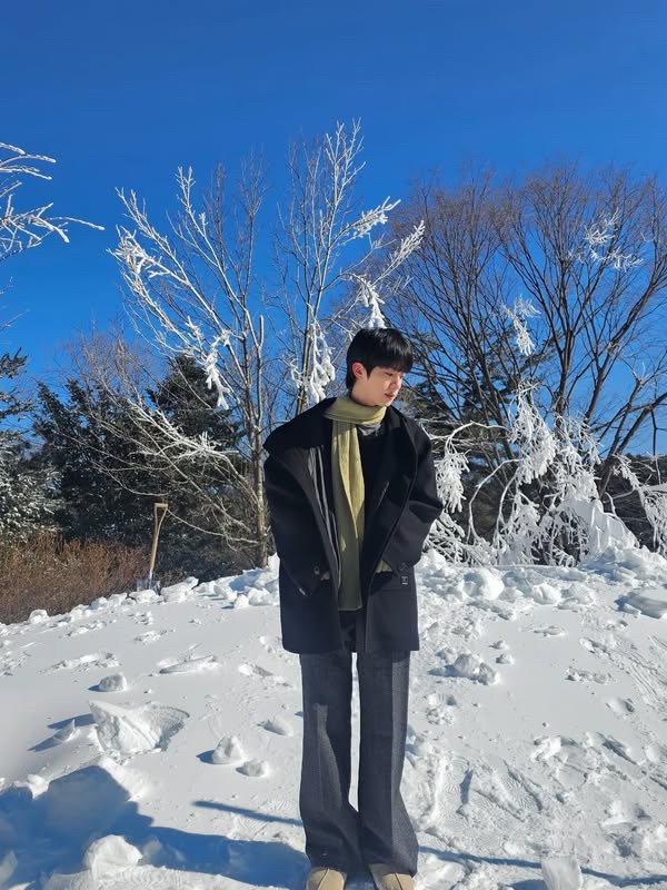 진 (방탄소년단)의 최신 사진