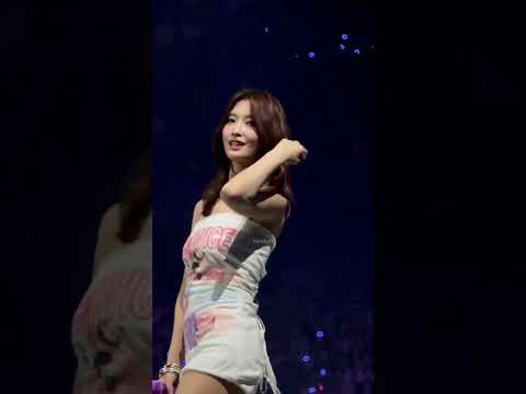 Momo (TWICE)的最新照片