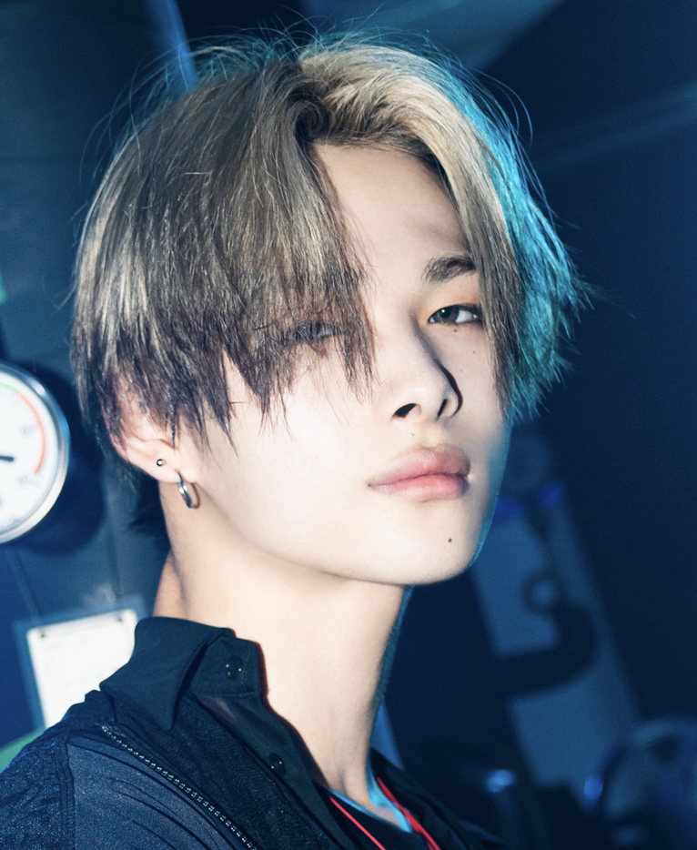 Foto terbaru NI-KI (ENHYPEN)