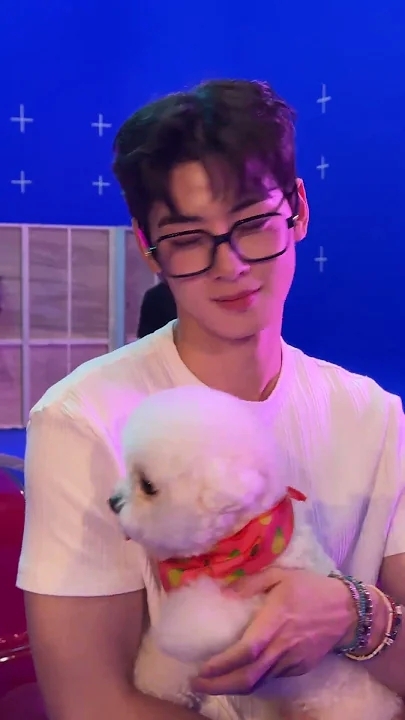 Recent activity shot of Eunwoo (ASTRO)