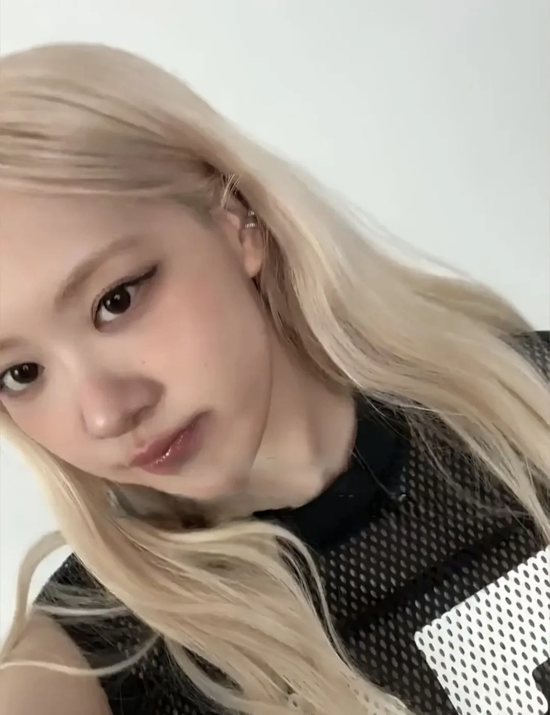 ROSÉ (BLACKPINK)的最新照片