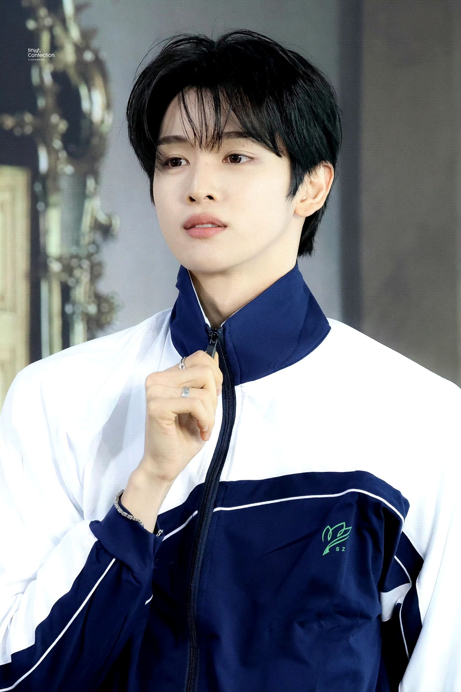 Latest photo of Sungchan (RIIZE)