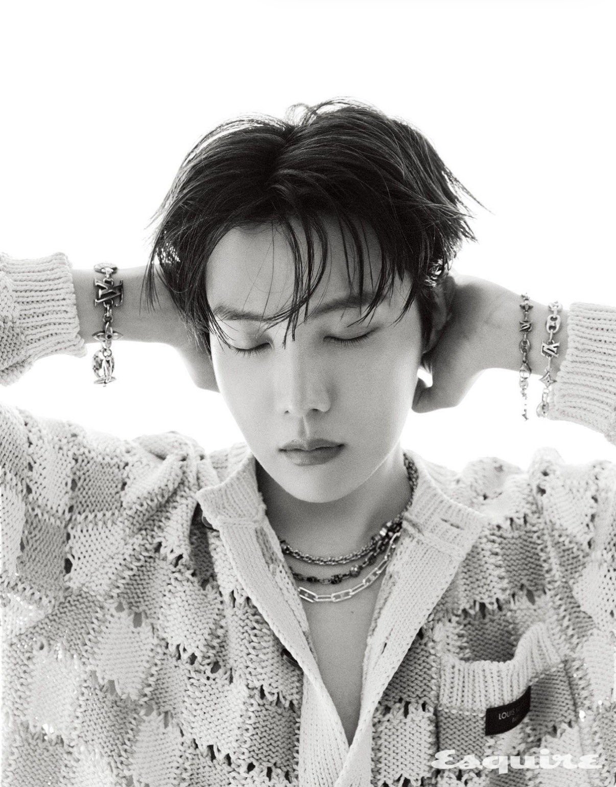 Foto terbaru j-hope (BTS)