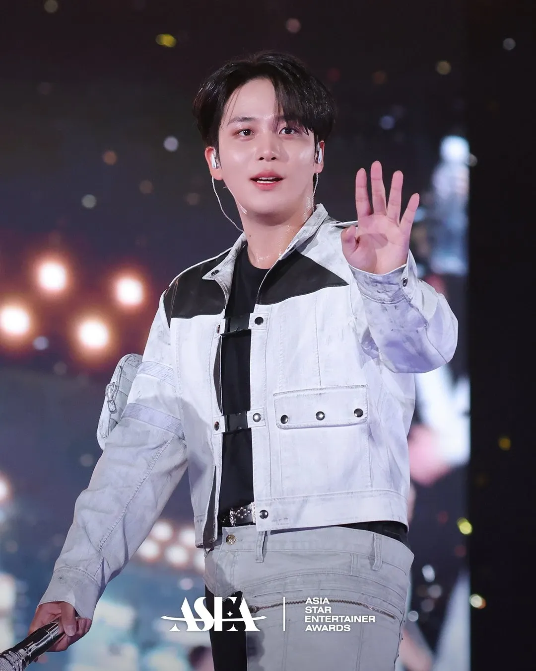 Recent activity shot of Jongho (ATEEZ)