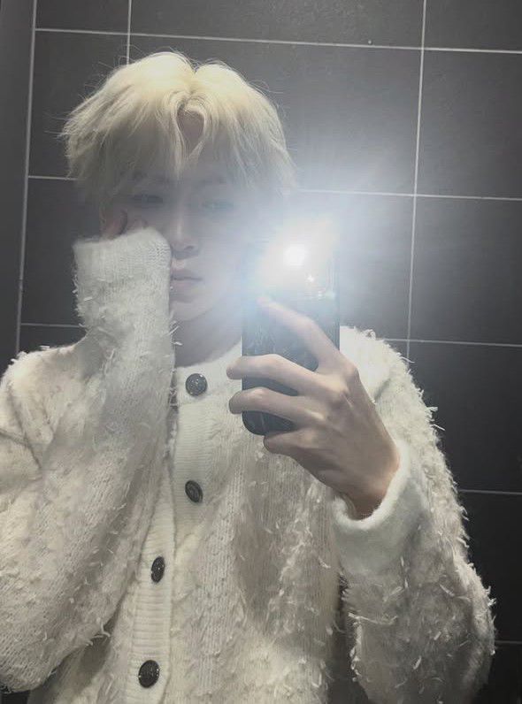 Recent activity shot of Lee Junhyuk (POLARIX)