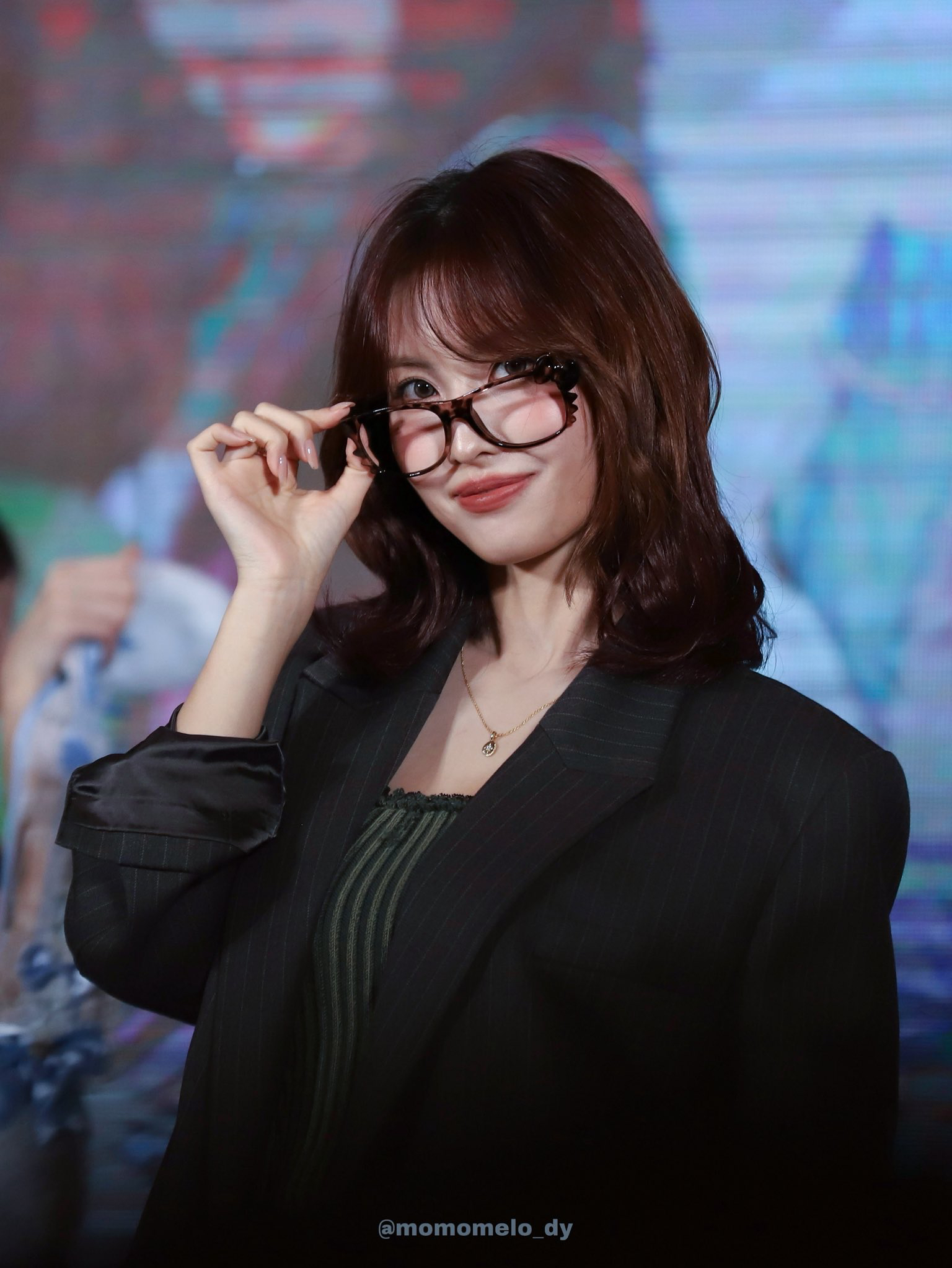 모모 (TWICE)의 최신 사진