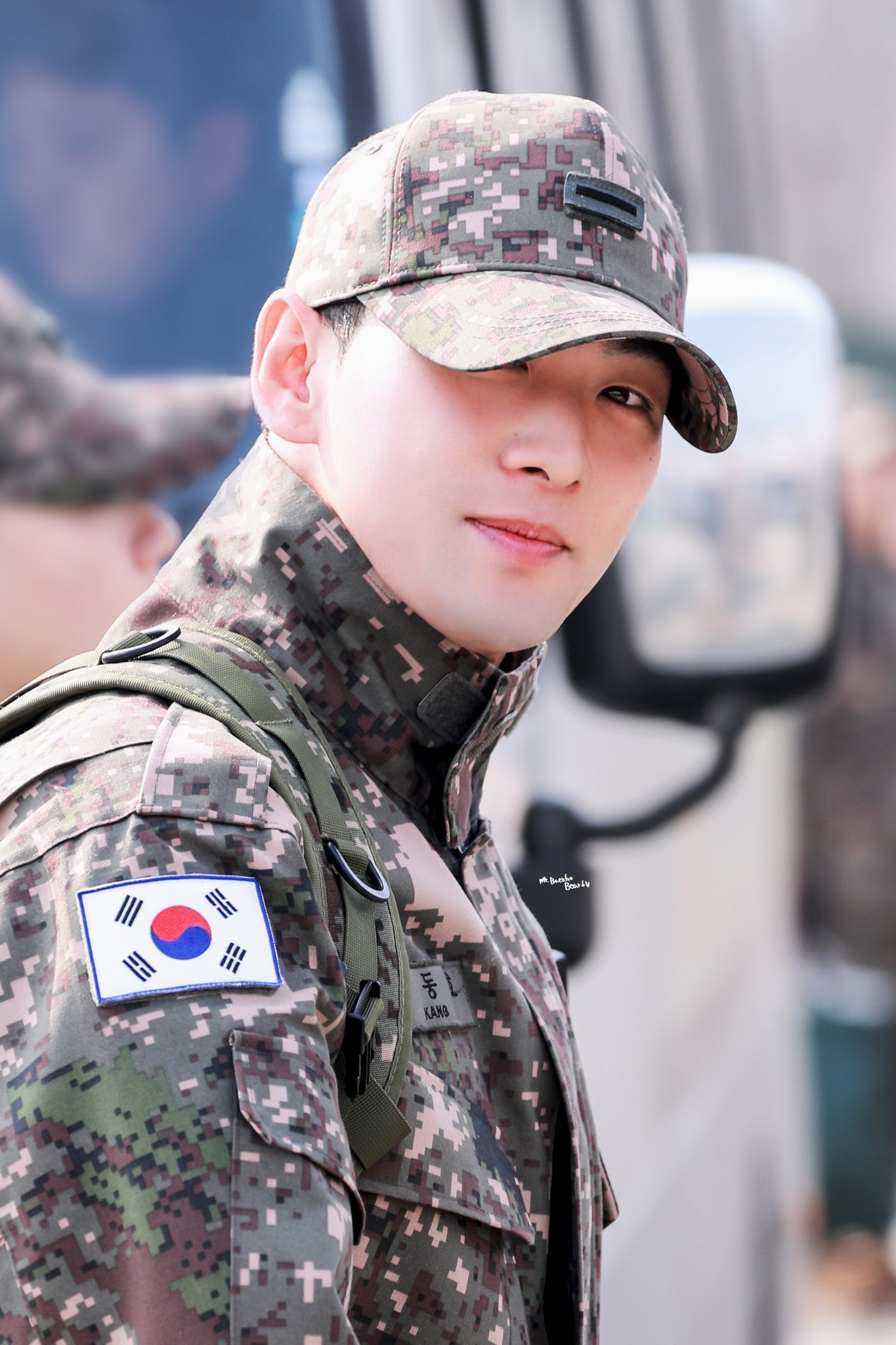 A moment captured by Baekho's fan