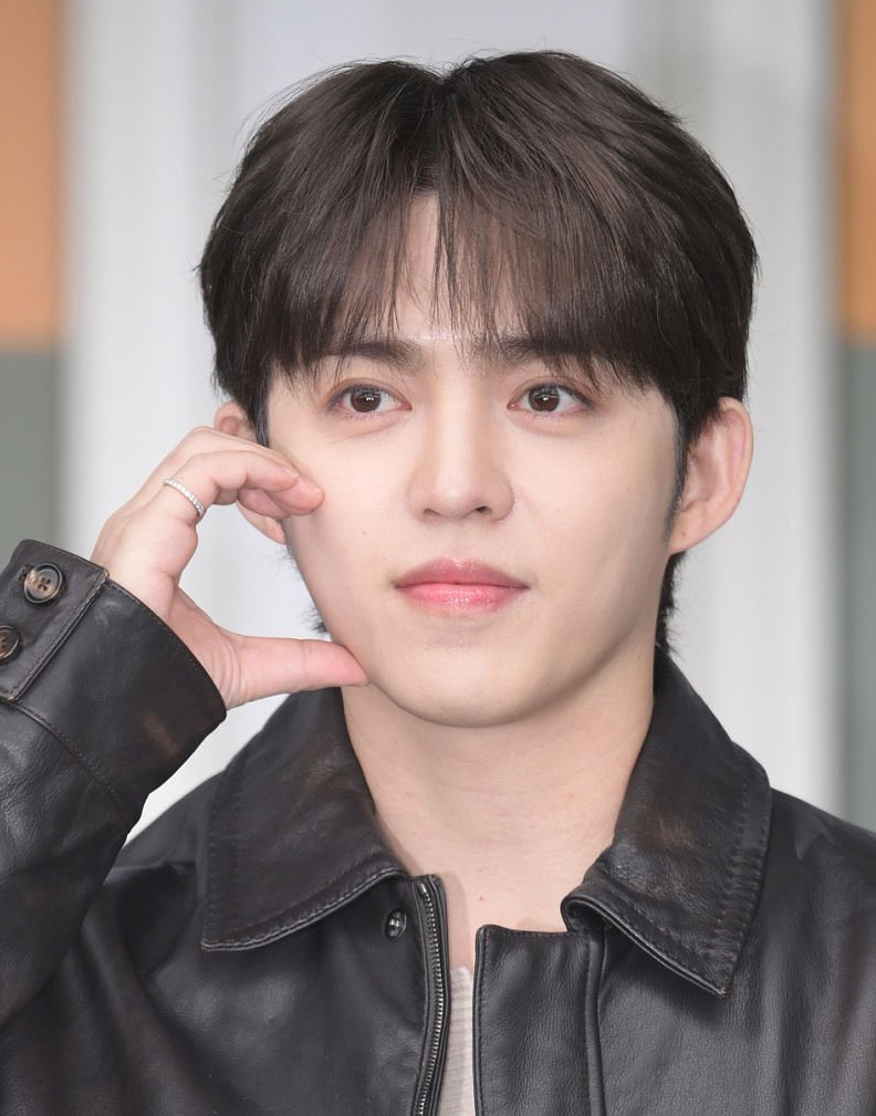 A moment captured by S.Coups (SEVENTEEN)'s fan