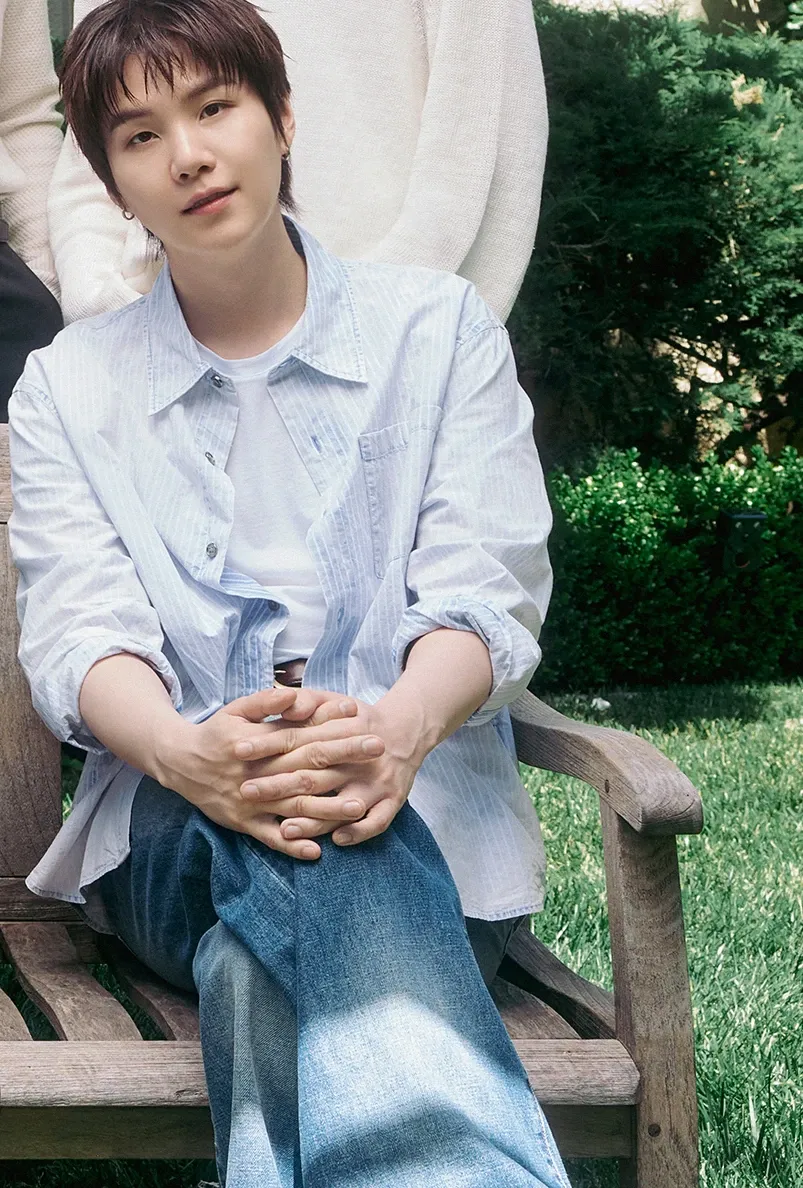 Potret di balik layar SUGA (BTS)