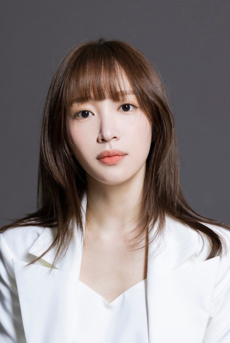 Latest photo of Hani (EXID)