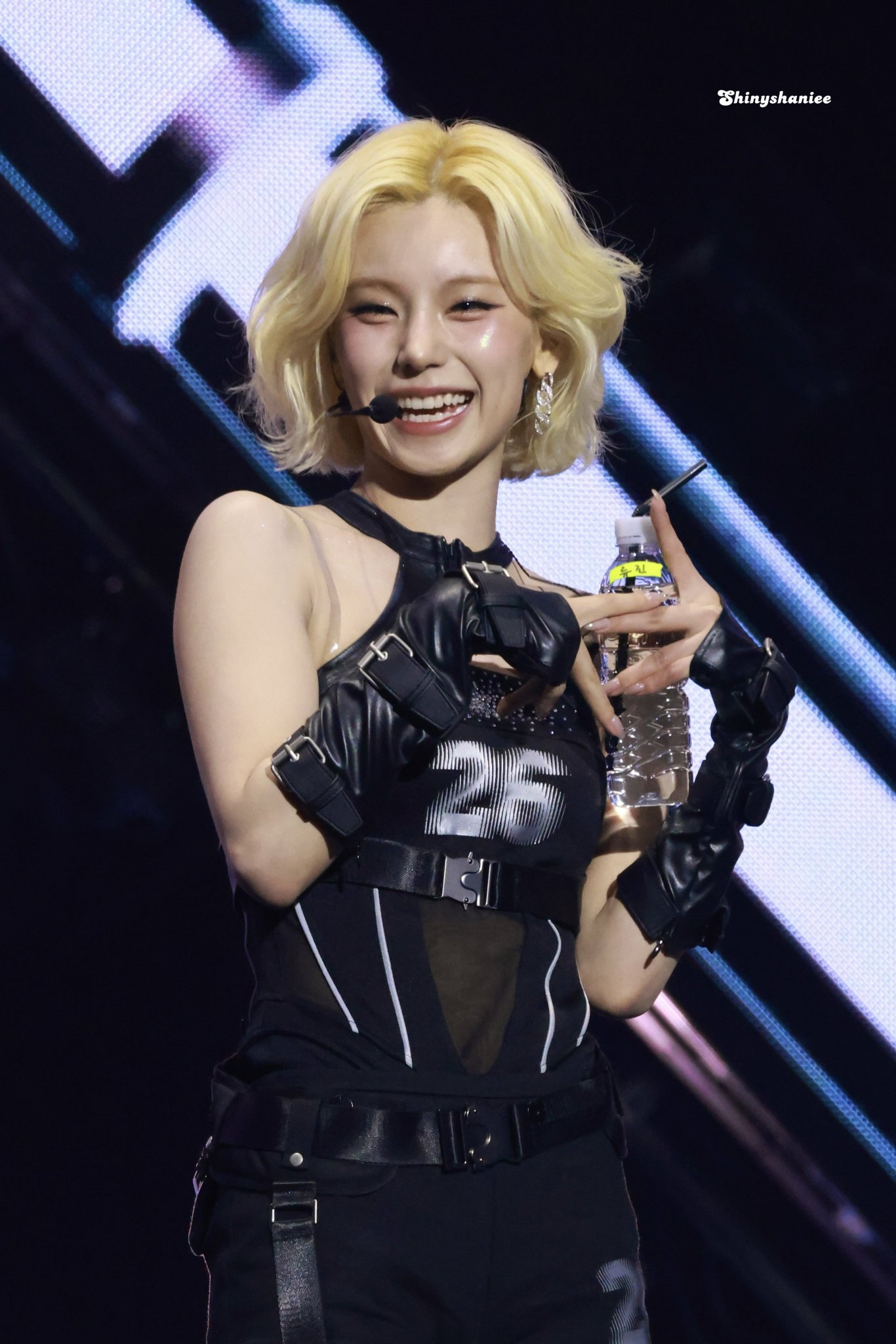 Recent activity shot of Yeji (ITZY)